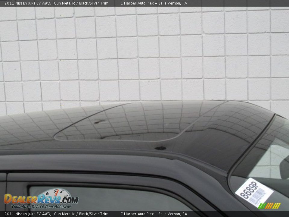 2011 Nissan Juke SV AWD Gun Metallic / Black/Silver Trim Photo #4