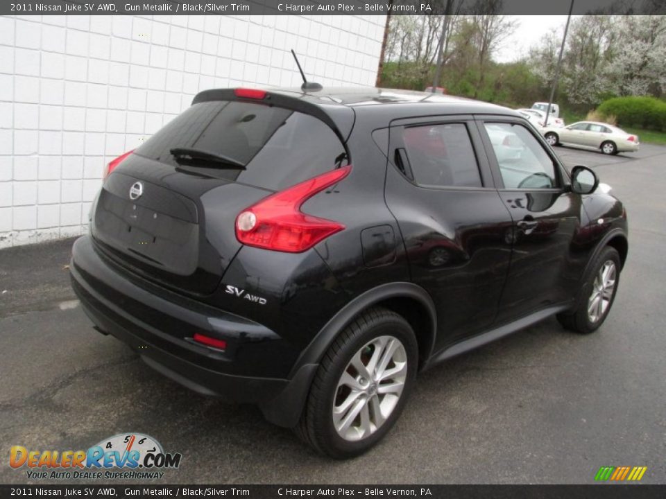 2011 Nissan Juke SV AWD Gun Metallic / Black/Silver Trim Photo #9