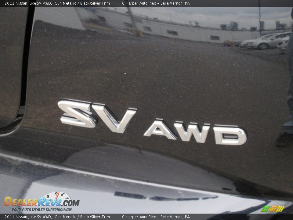 2011 Nissan Juke SV AWD Gun Metallic / Black/Silver Trim Photo #10