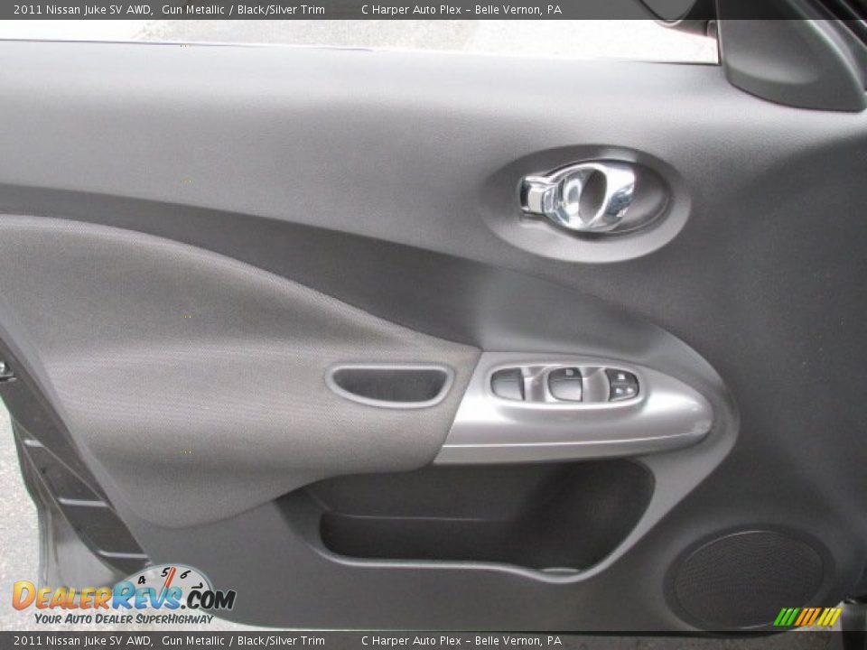 2011 Nissan Juke SV AWD Gun Metallic / Black/Silver Trim Photo #14