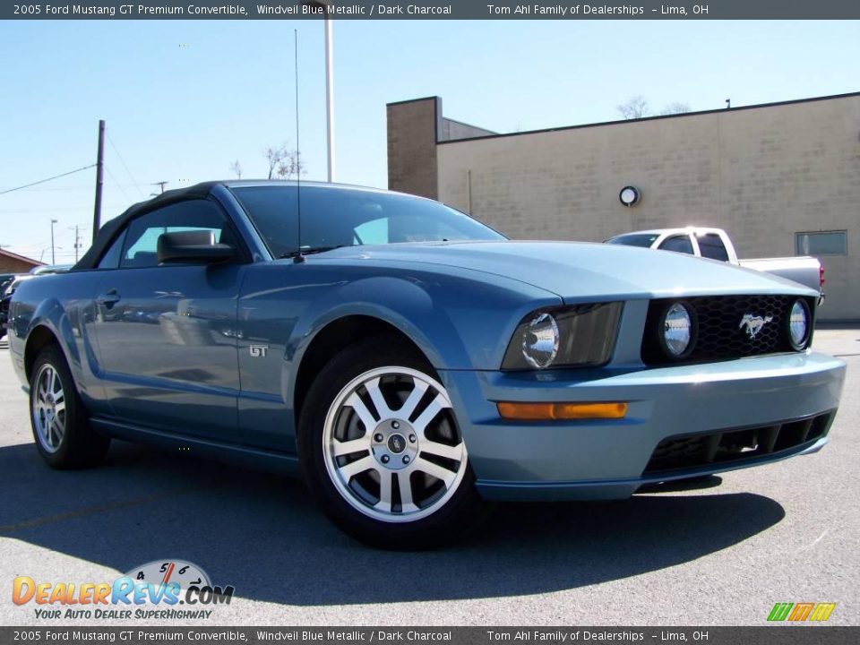 2005 Ford Mustang GT Premium Convertible Windveil Blue Metallic / Dark Charcoal Photo #9