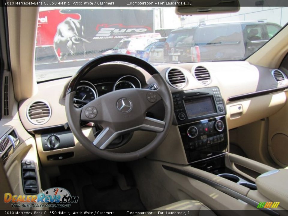 2010 Mercedes-Benz GL 550 4Matic Arctic White / Cashmere Photo #17