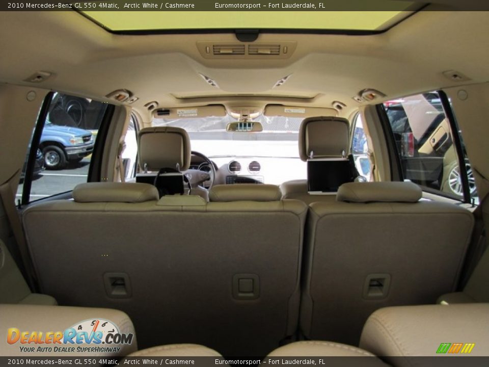 2010 Mercedes-Benz GL 550 4Matic Arctic White / Cashmere Photo #25