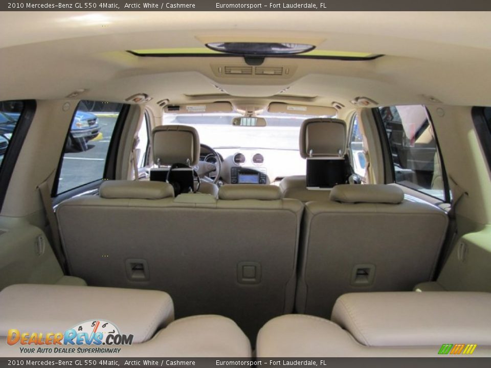 2010 Mercedes-Benz GL 550 4Matic Arctic White / Cashmere Photo #26