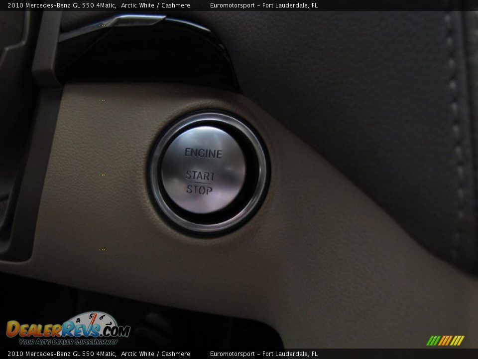 2010 Mercedes-Benz GL 550 4Matic Arctic White / Cashmere Photo #35