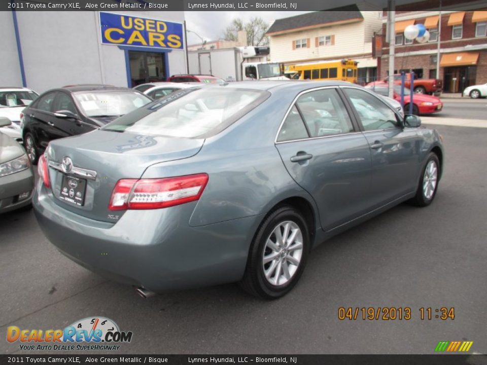 2011 Toyota Camry XLE Aloe Green Metallic / Bisque Photo #6