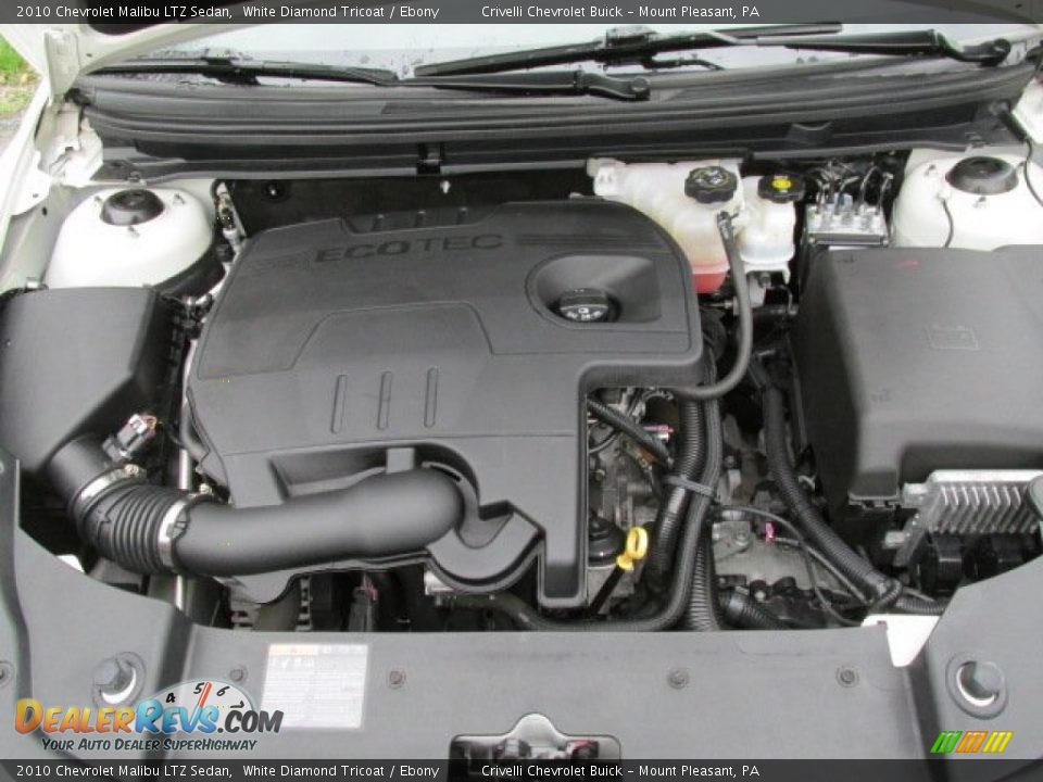 2010 Chevrolet Malibu LTZ Sedan White Diamond Tricoat / Ebony Photo #11