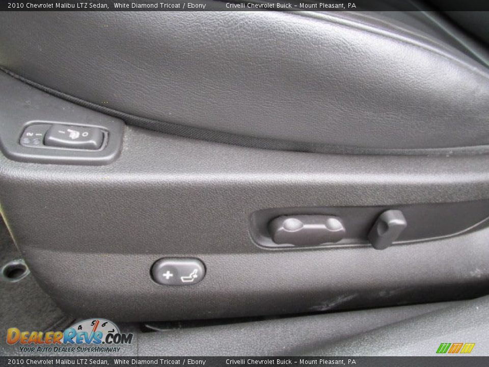 2010 Chevrolet Malibu LTZ Sedan White Diamond Tricoat / Ebony Photo #14