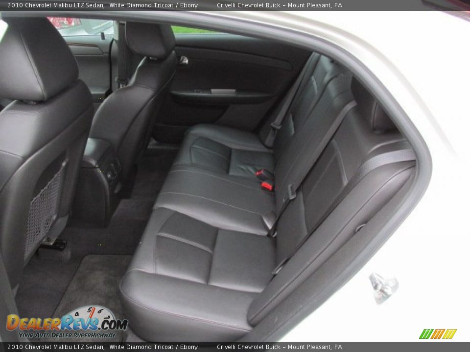 2010 Chevrolet Malibu LTZ Sedan White Diamond Tricoat / Ebony Photo #29