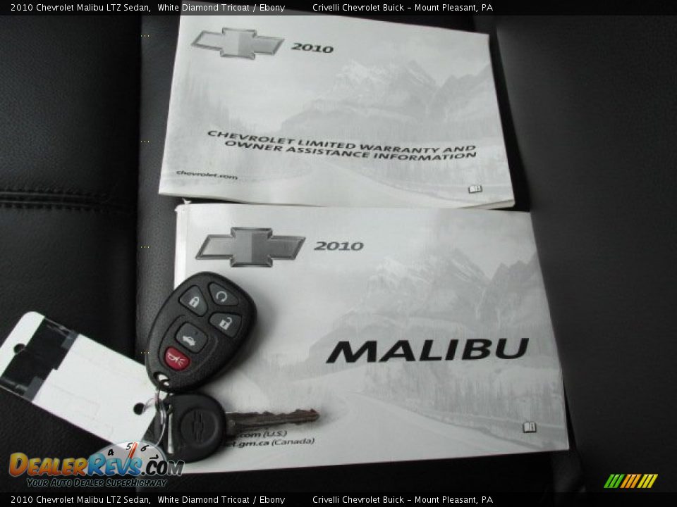 2010 Chevrolet Malibu LTZ Sedan White Diamond Tricoat / Ebony Photo #35