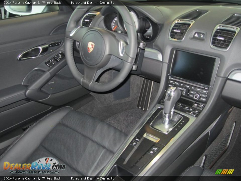 Dashboard of 2014 Porsche Cayman S Photo #18