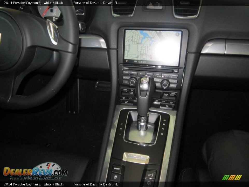 Controls of 2014 Porsche Cayman S Photo #23