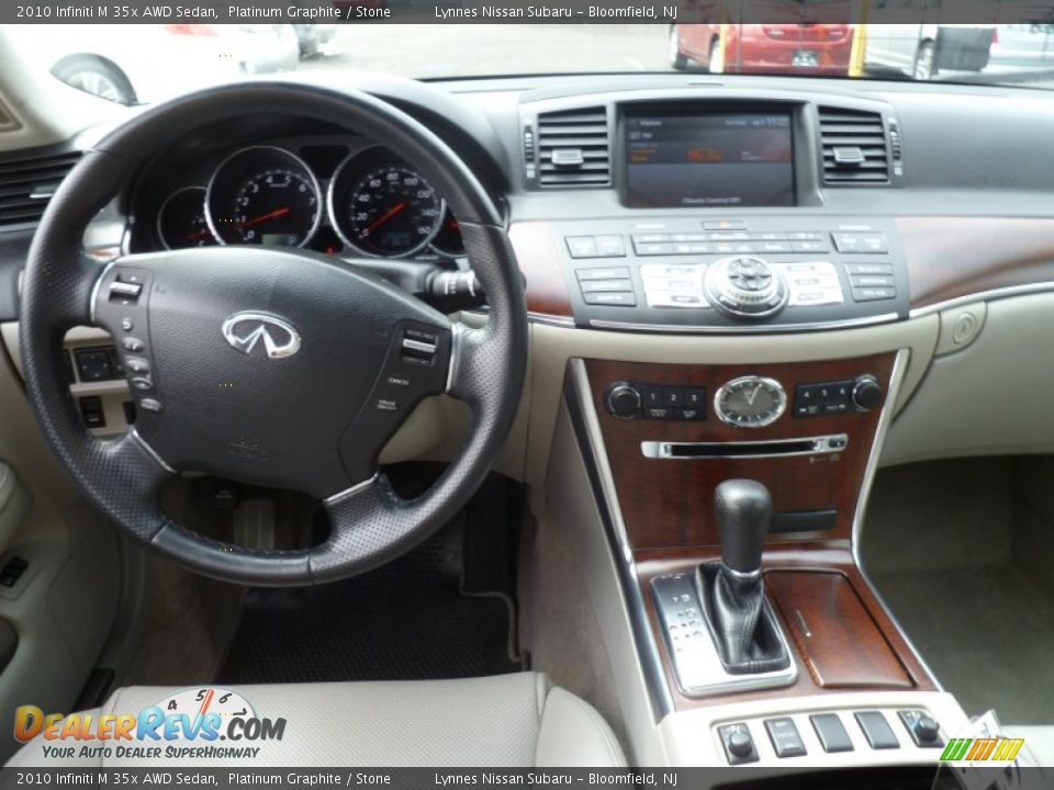 2010 Infiniti M 35x AWD Sedan Platinum Graphite / Stone Photo #17