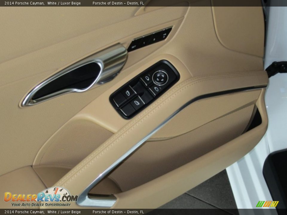 Controls of 2014 Porsche Cayman  Photo #22