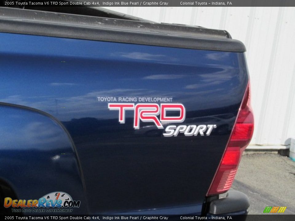 2005 Toyota Tacoma V6 TRD Sport Double Cab 4x4 Indigo Ink Blue Pearl / Graphite Gray Photo #4