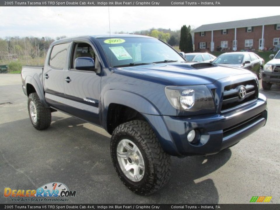 Front 3/4 View of 2005 Toyota Tacoma V6 TRD Sport Double Cab 4x4 Photo #6