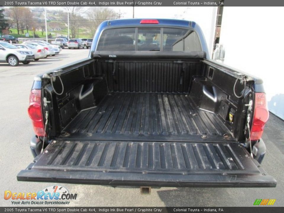 2005 Toyota Tacoma V6 TRD Sport Double Cab 4x4 Indigo Ink Blue Pearl / Graphite Gray Photo #8