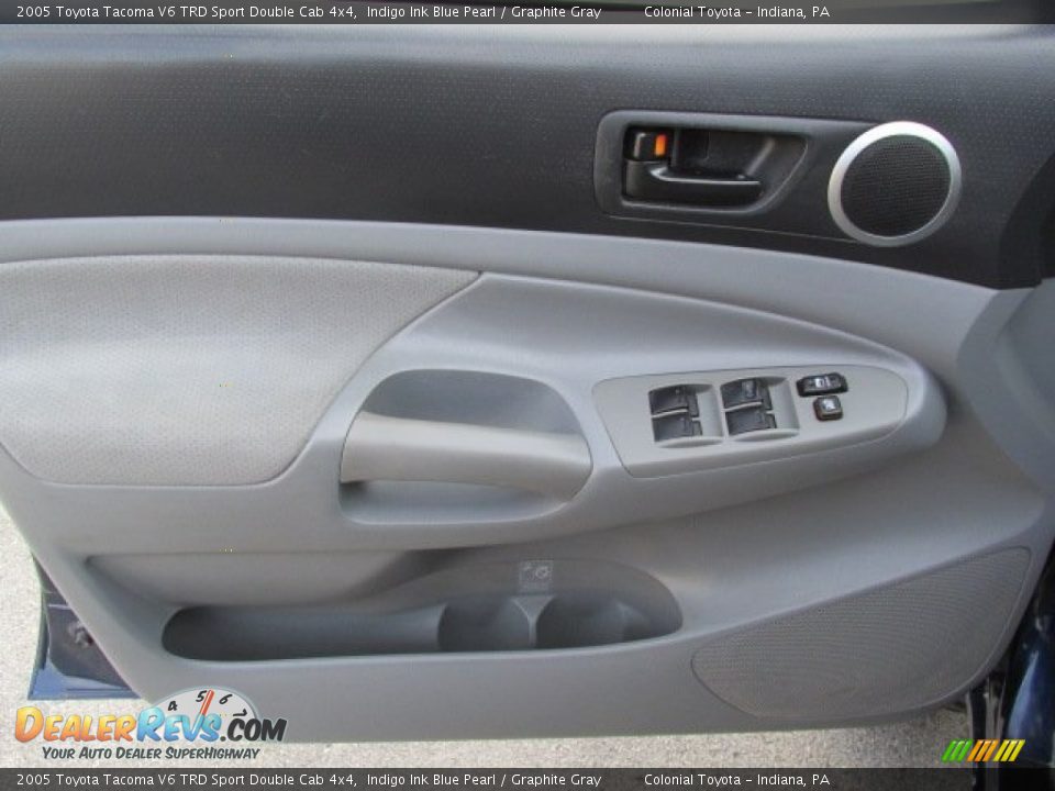 2005 Toyota Tacoma V6 TRD Sport Double Cab 4x4 Indigo Ink Blue Pearl / Graphite Gray Photo #13