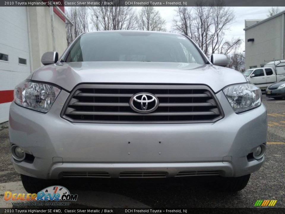 2010 Toyota Highlander SE 4WD Classic Silver Metallic / Black Photo #2