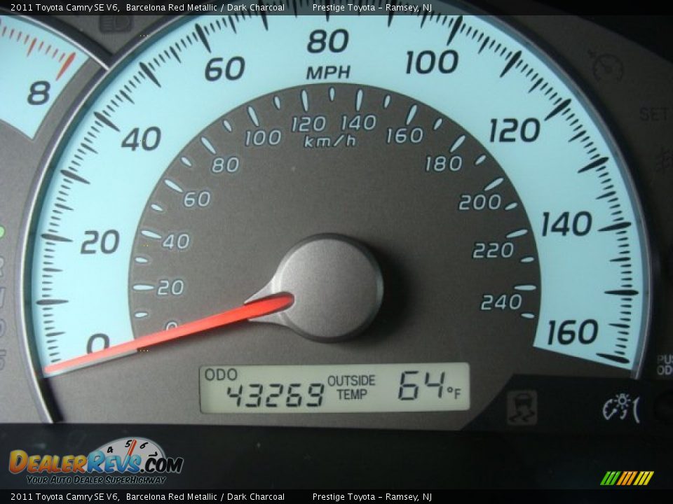 2011 Toyota Camry SE V6 Barcelona Red Metallic / Dark Charcoal Photo #10