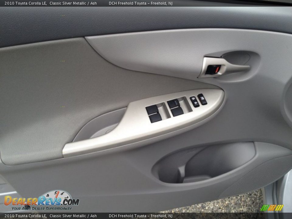 2010 Toyota Corolla LE Classic Silver Metallic / Ash Photo #12