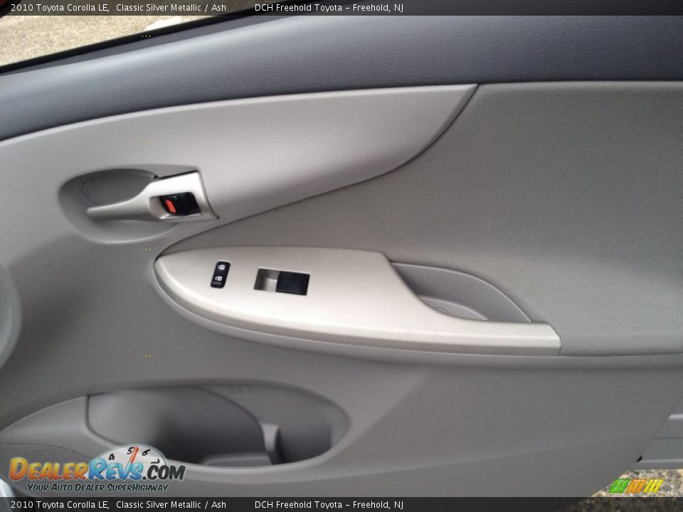 2010 Toyota Corolla LE Classic Silver Metallic / Ash Photo #26