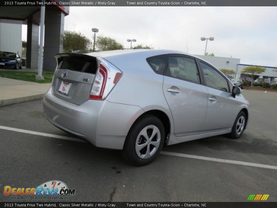 2013 Toyota Prius Two Hybrid Classic Silver Metallic / Misty Gray Photo #19