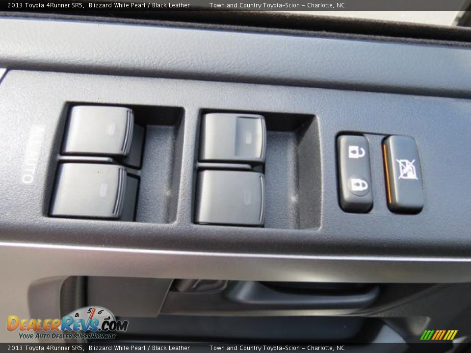 2013 Toyota 4Runner SR5 Blizzard White Pearl / Black Leather Photo #10