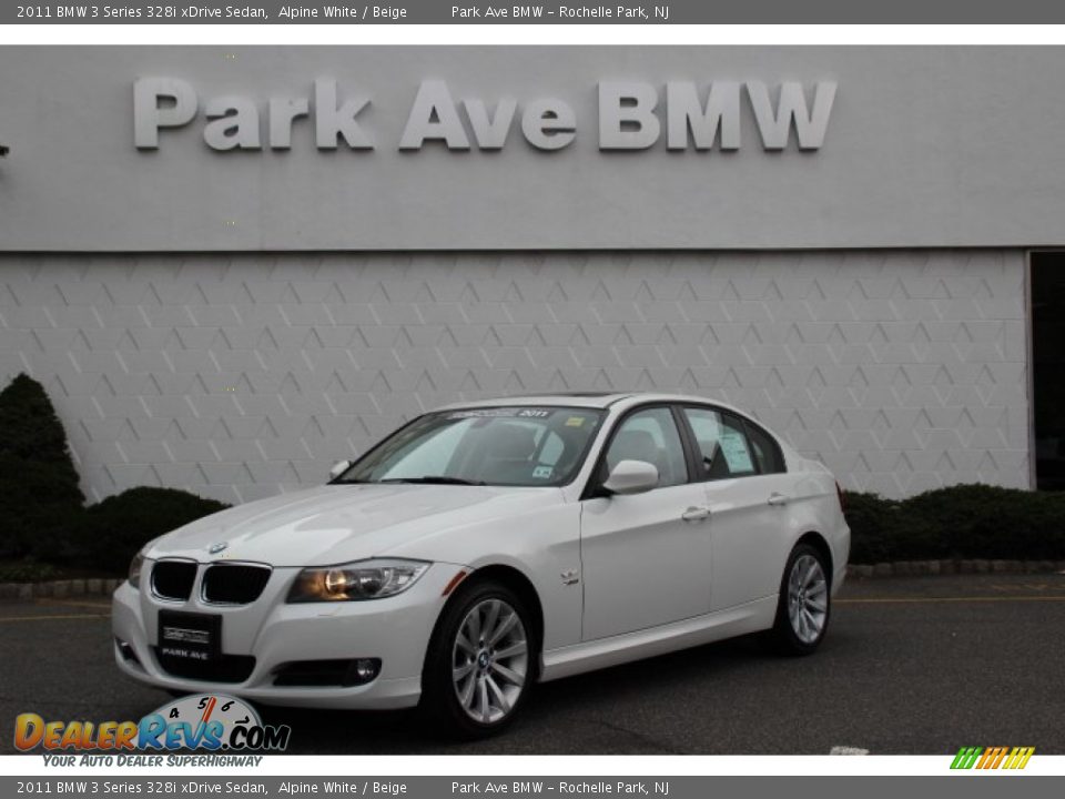 2011 BMW 3 Series 328i xDrive Sedan Alpine White / Beige Photo #1