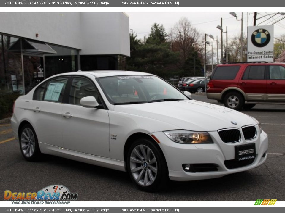 2011 BMW 3 Series 328i xDrive Sedan Alpine White / Beige Photo #3