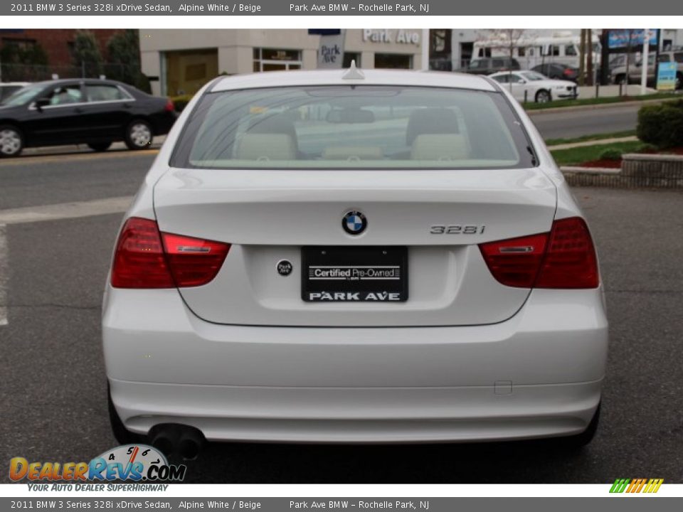 2011 BMW 3 Series 328i xDrive Sedan Alpine White / Beige Photo #6