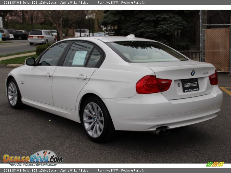 2011 BMW 3 Series 328i xDrive Sedan Alpine White / Beige Photo #7
