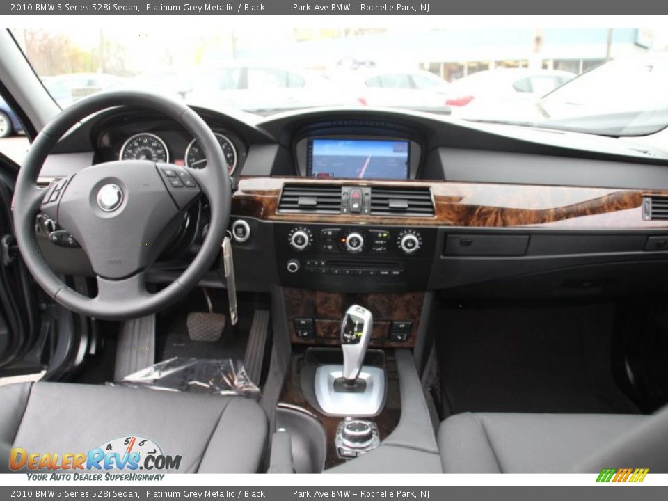 2010 BMW 5 Series 528i Sedan Platinum Grey Metallic / Black Photo #13