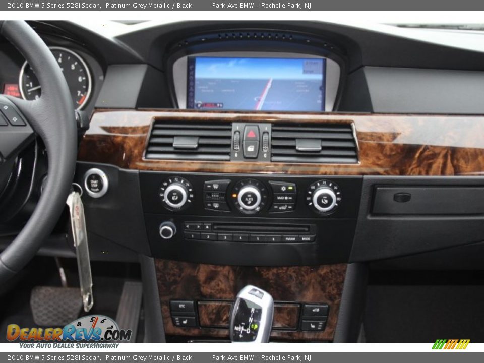 2010 BMW 5 Series 528i Sedan Platinum Grey Metallic / Black Photo #14