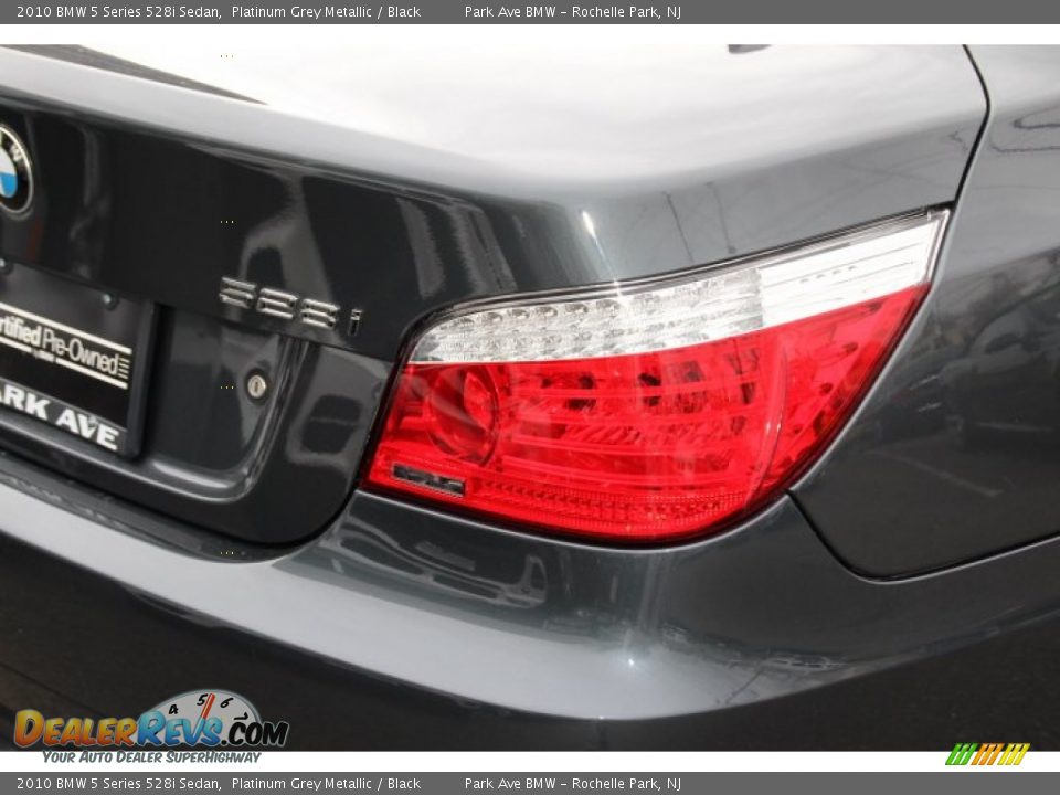 2010 BMW 5 Series 528i Sedan Platinum Grey Metallic / Black Photo #22