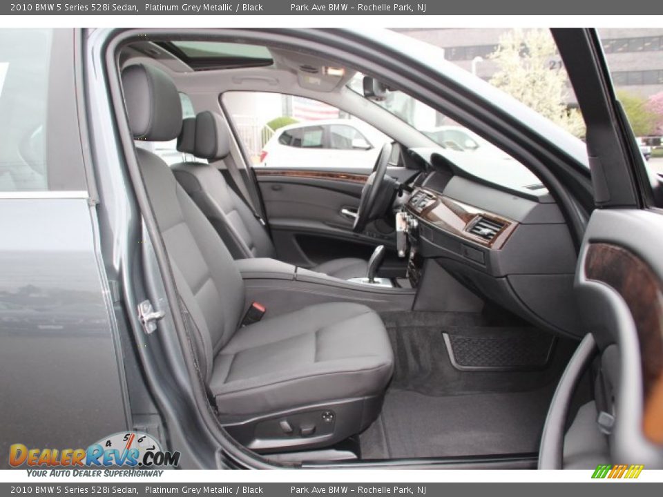2010 BMW 5 Series 528i Sedan Platinum Grey Metallic / Black Photo #27