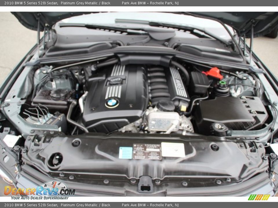 2010 BMW 5 Series 528i Sedan Platinum Grey Metallic / Black Photo #29