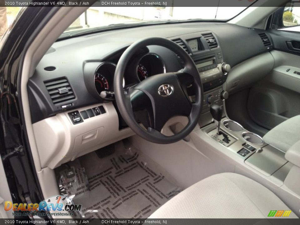 2010 Toyota Highlander V6 4WD Black / Ash Photo #12