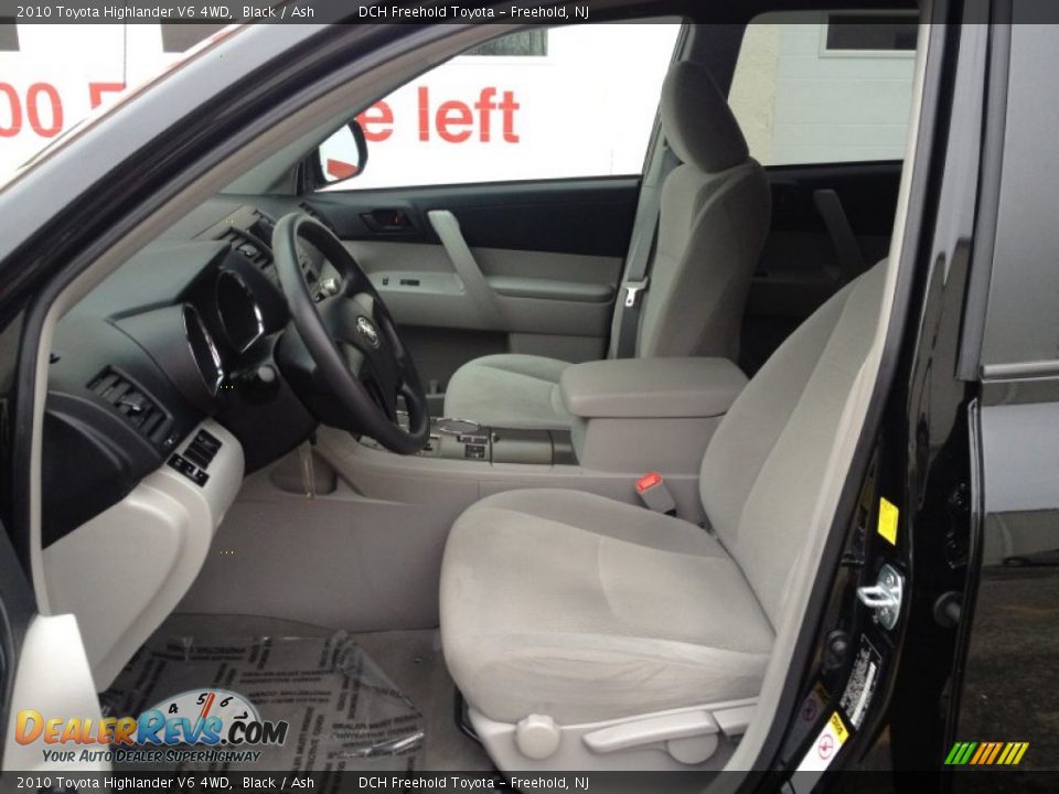 2010 Toyota Highlander V6 4WD Black / Ash Photo #14