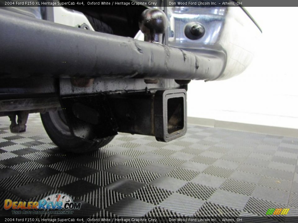2004 Ford F150 XL Heritage SuperCab 4x4 Oxford White / Heritage Graphite Grey Photo #6