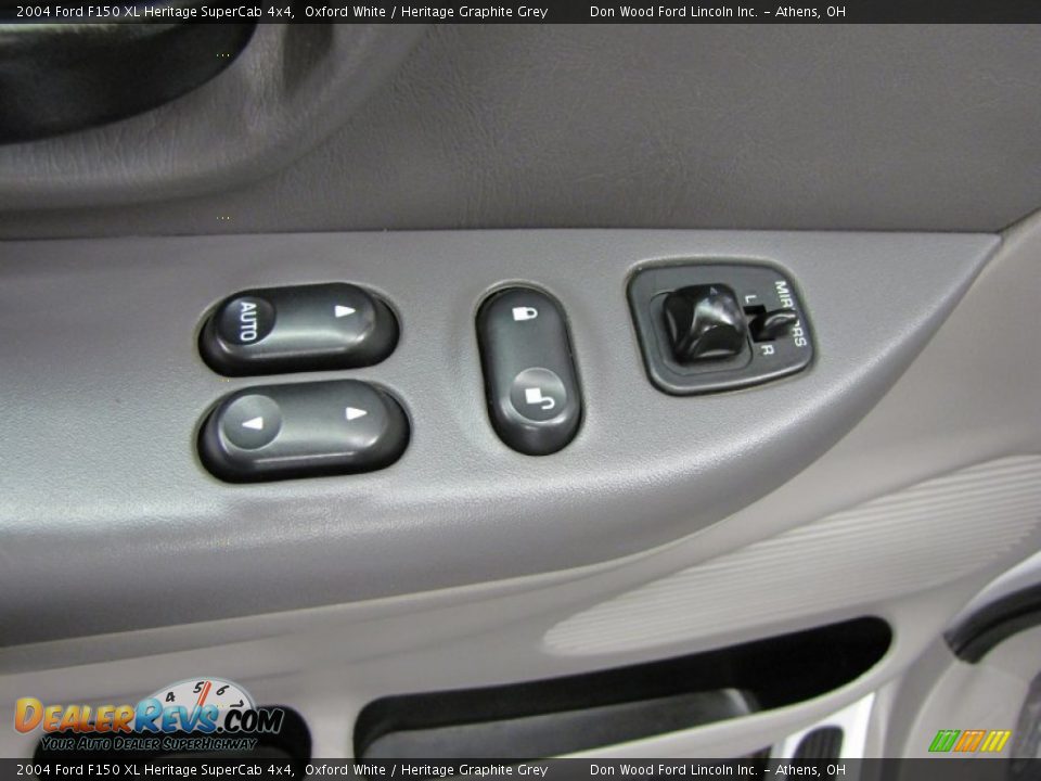 2004 Ford F150 XL Heritage SuperCab 4x4 Oxford White / Heritage Graphite Grey Photo #15