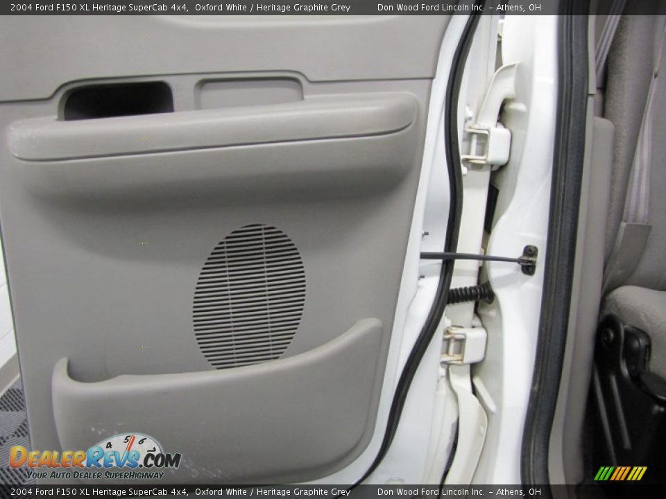 2004 Ford F150 XL Heritage SuperCab 4x4 Oxford White / Heritage Graphite Grey Photo #17