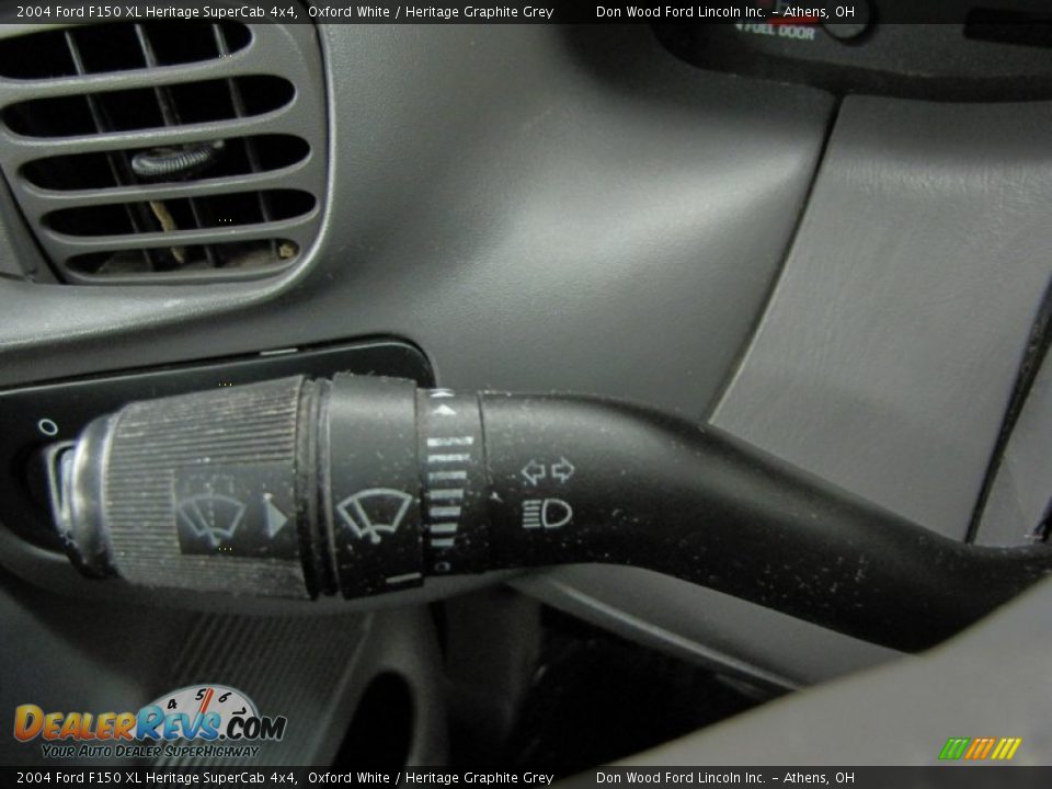 2004 Ford F150 XL Heritage SuperCab 4x4 Oxford White / Heritage Graphite Grey Photo #22