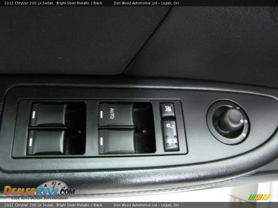 2012 Chrysler 200 LX Sedan Bright Silver Metallic / Black Photo #10