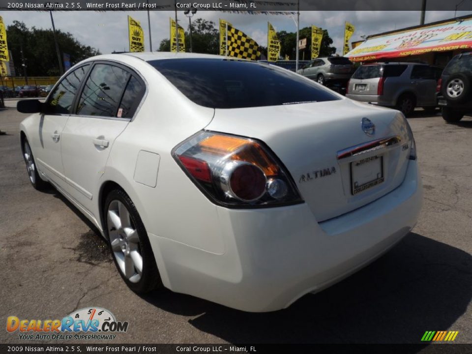 2009 Nissan Altima 2.5 S Winter Frost Pearl / Frost Photo #5