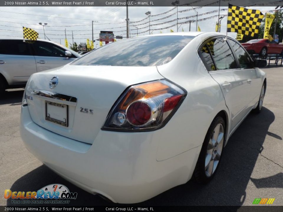 2009 Nissan Altima 2.5 S Winter Frost Pearl / Frost Photo #7