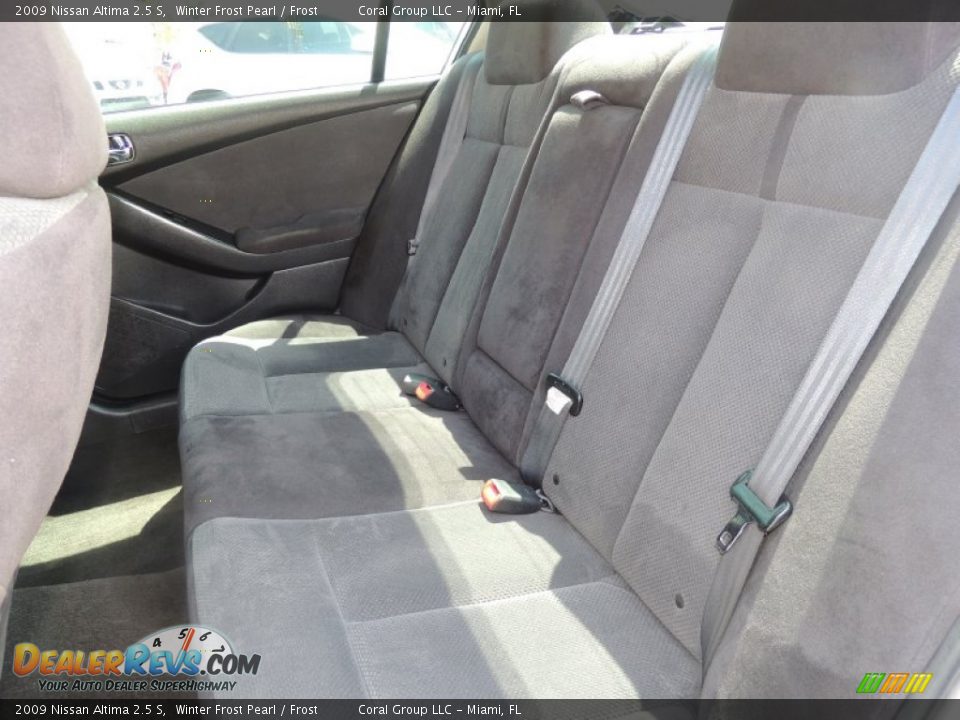 2009 Nissan Altima 2.5 S Winter Frost Pearl / Frost Photo #14