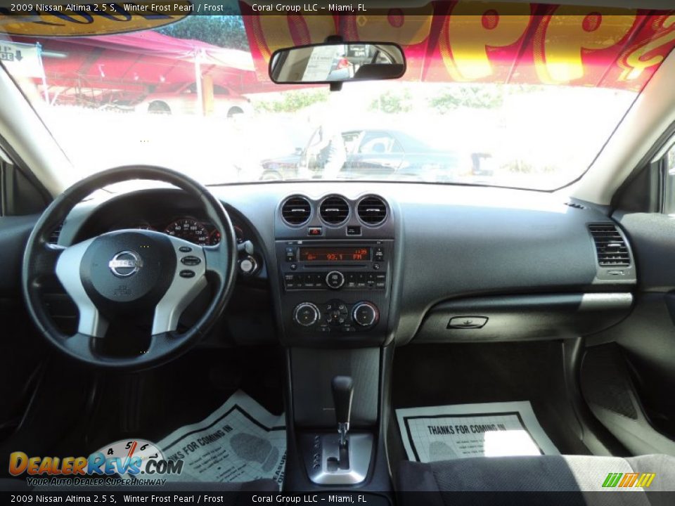 2009 Nissan Altima 2.5 S Winter Frost Pearl / Frost Photo #15