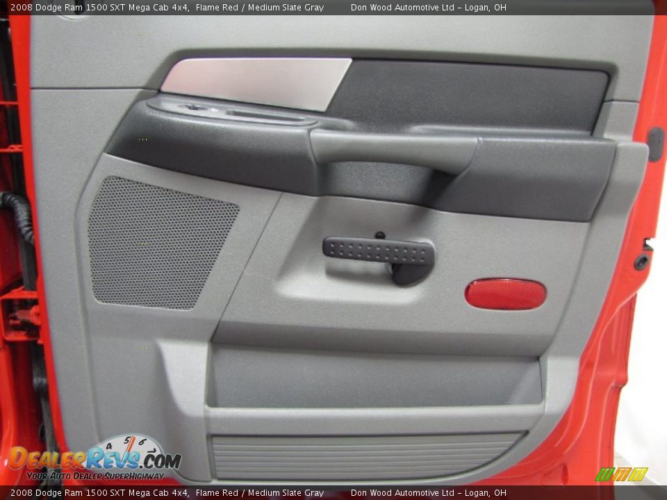 2008 Dodge Ram 1500 SXT Mega Cab 4x4 Flame Red / Medium Slate Gray Photo #13