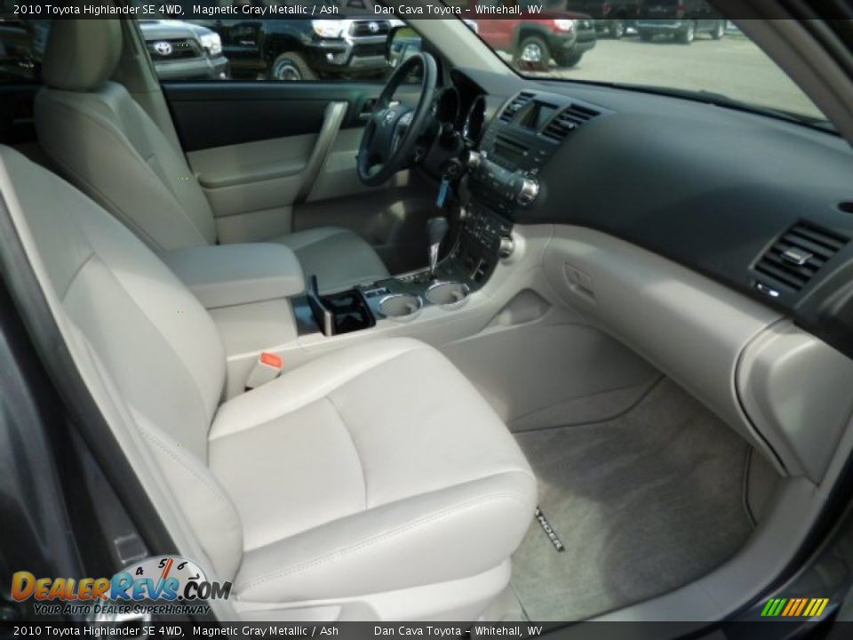 2010 Toyota Highlander SE 4WD Magnetic Gray Metallic / Ash Photo #6